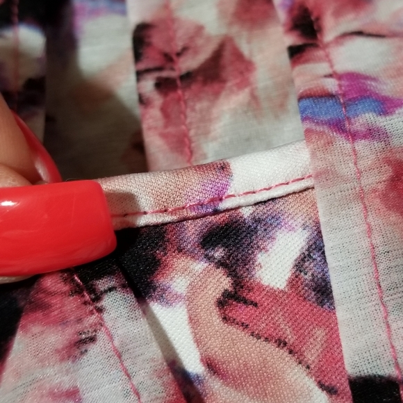 🔥$6 ADD TO BUNDLE/$10..Pastel JENNIFER LOPEZ Floral Wrap Blouse-M - Picture 6 of 7